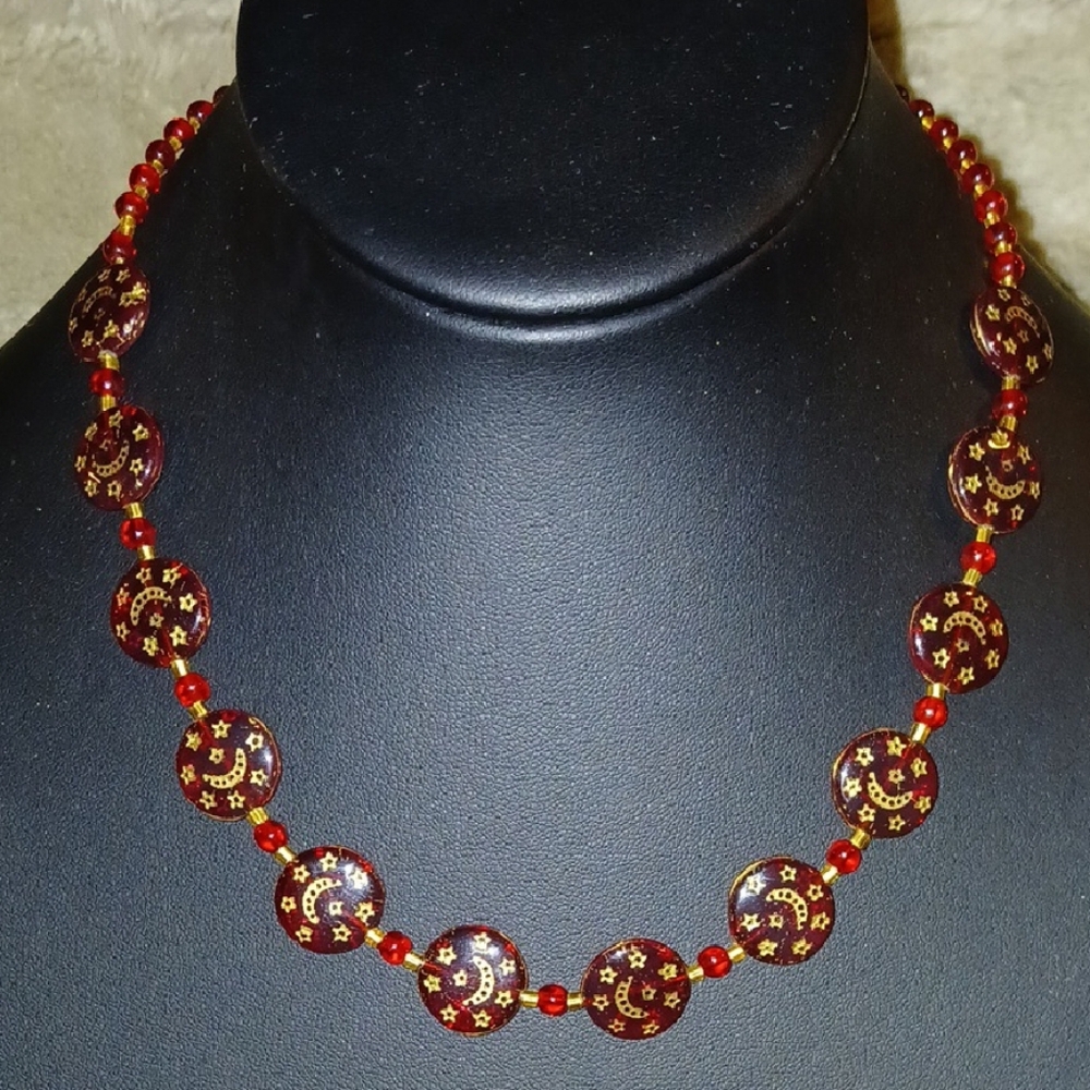 Chez Glass Elegant Red and Gold Beaded Necklace
